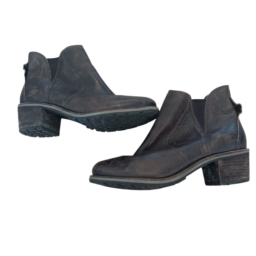 Deerfield Ankle Boots View 4